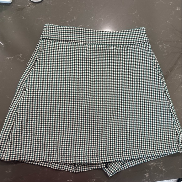 Zara-Skort with pockets| High waisted green checkered  XS Christmas - Picture 3 of 5